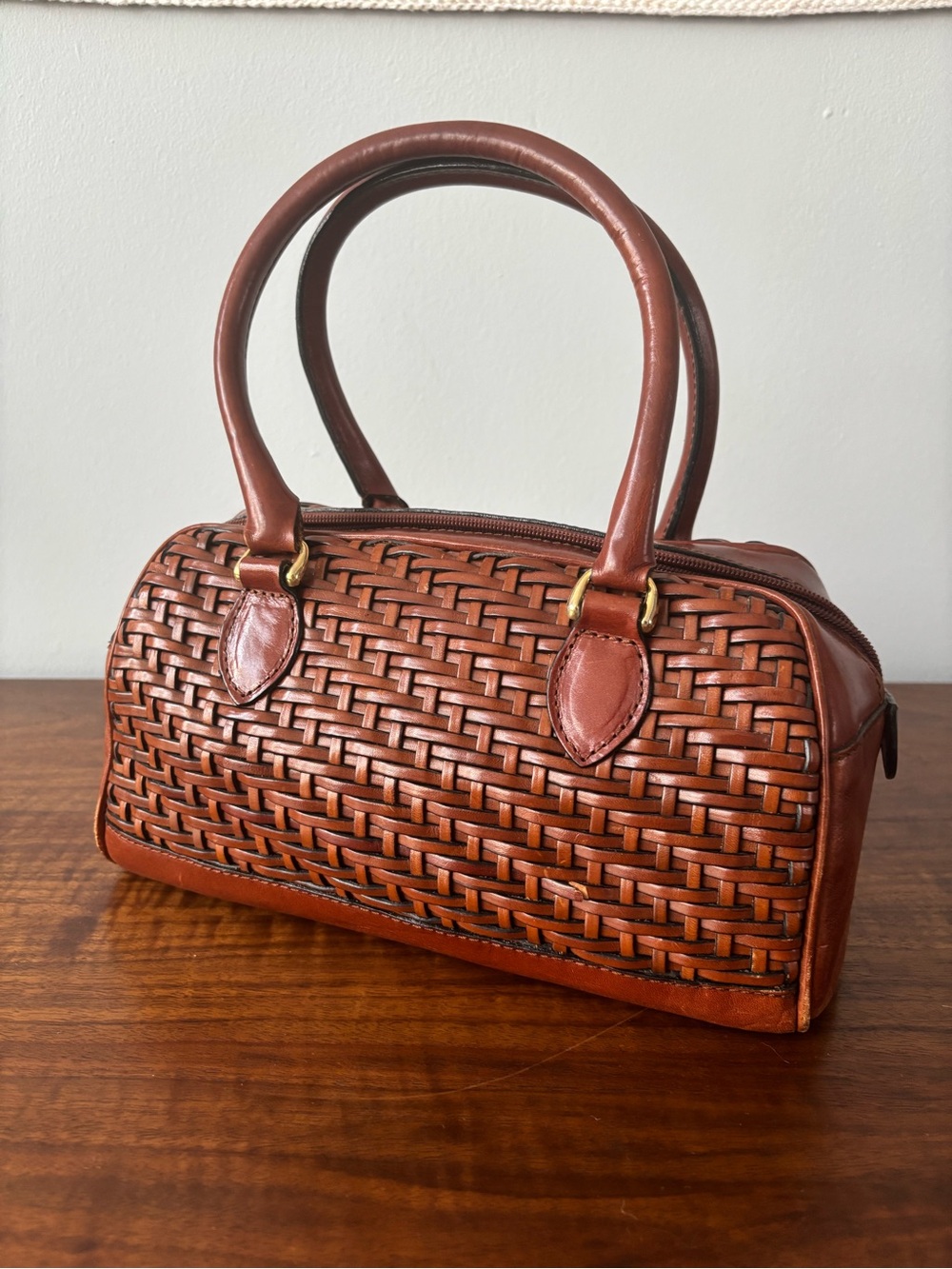 Etienne Aigner Brown Woven Leather Shoulder Bag Two Handle Tassel Charm - Picture 4 of 8